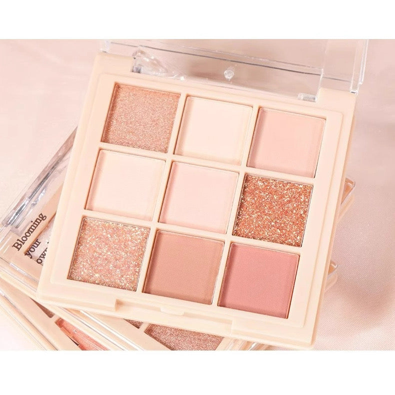 Multi Color Eye Shadow Plate